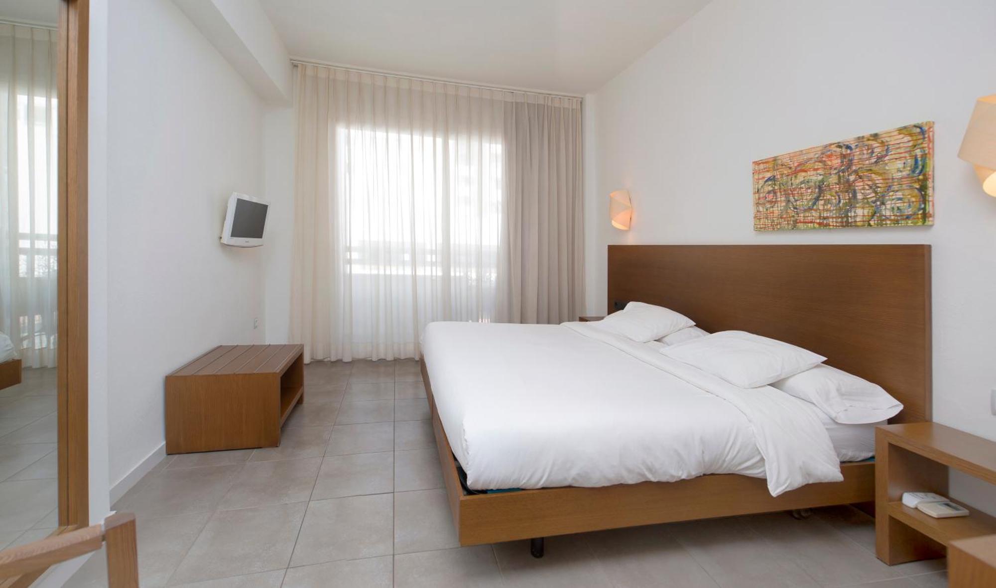 Es Mitjorn Hotel سان أنطونيو المظهر الخارجي الصورة