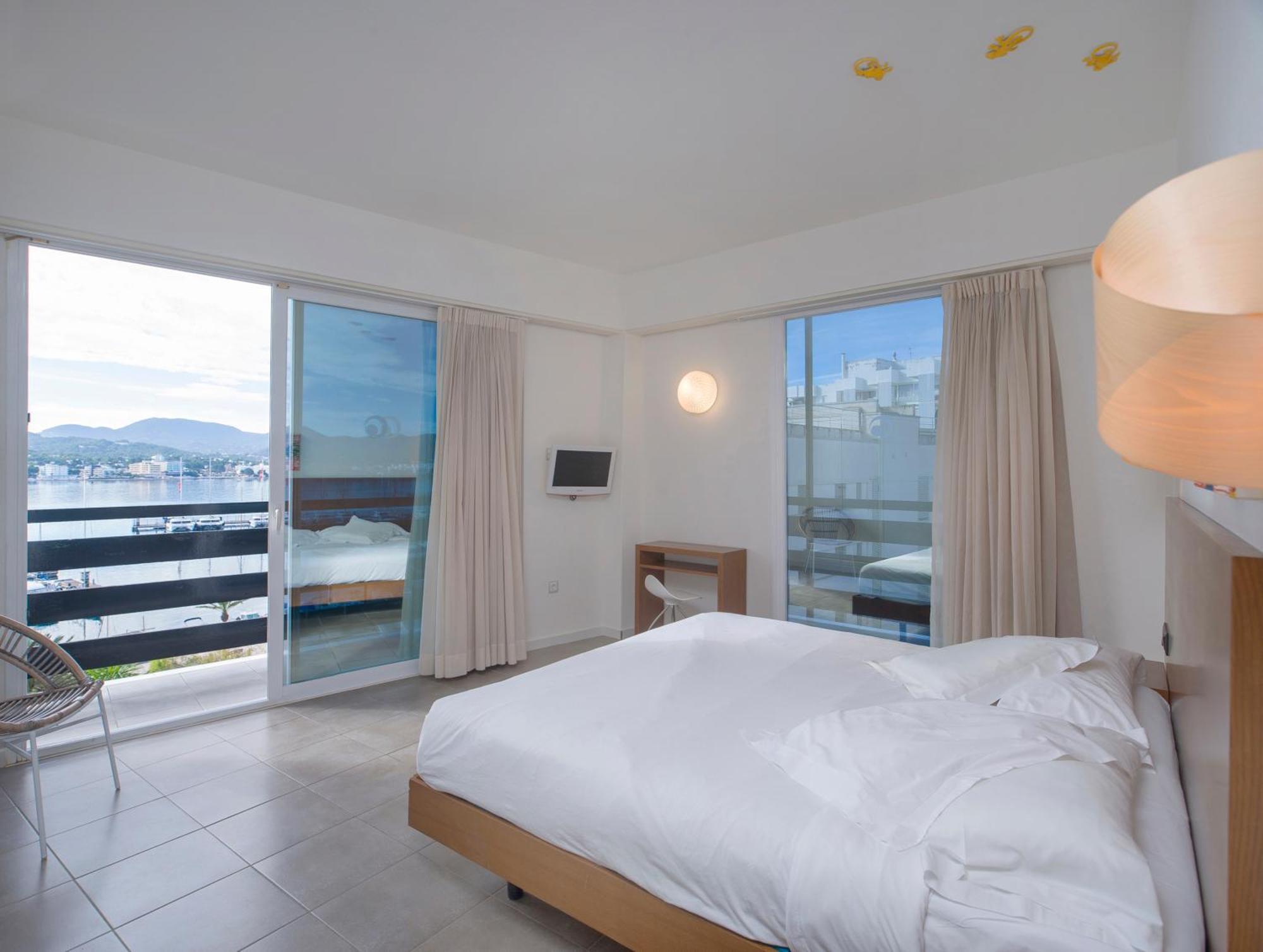 Es Mitjorn Hotel سان أنطونيو المظهر الخارجي الصورة