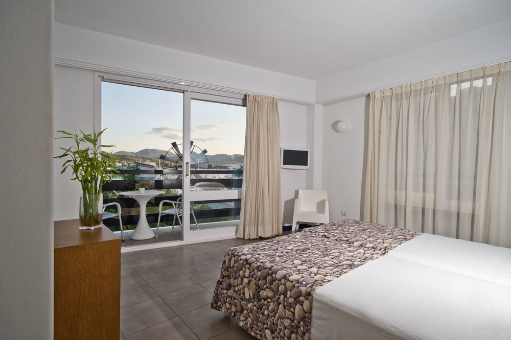 Es Mitjorn Hotel سان أنطونيو المظهر الخارجي الصورة