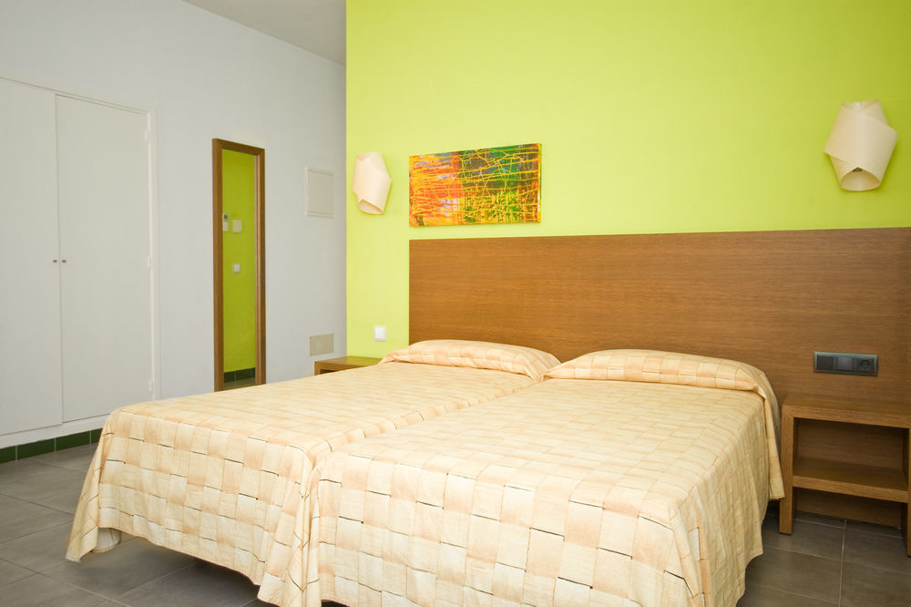 Es Mitjorn Hotel سان أنطونيو المظهر الخارجي الصورة