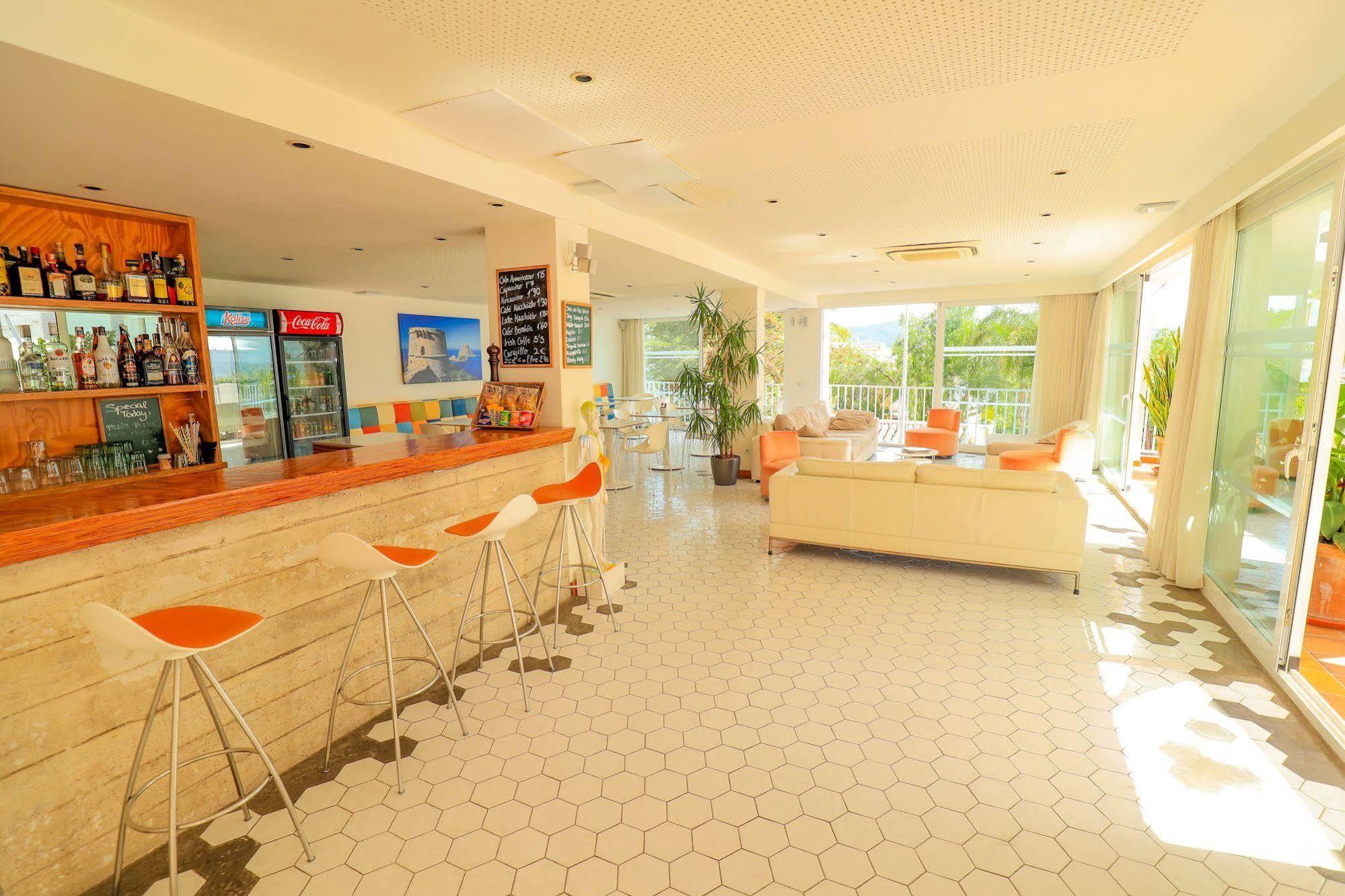 Es Mitjorn Hotel سان أنطونيو المظهر الخارجي الصورة